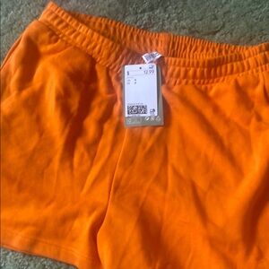 H&M NWT cotton shorts 🧡